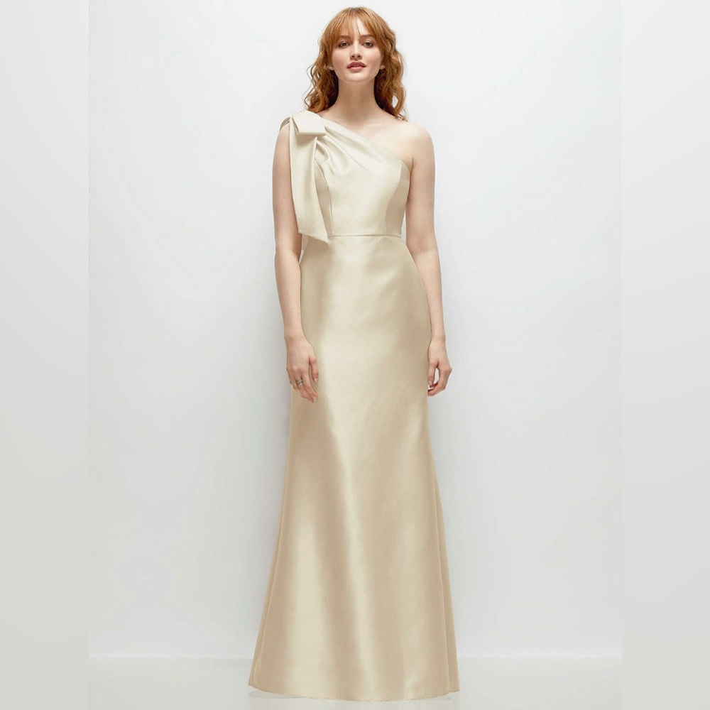 ALFRED SUNG One-Shoulder Bow Satin Trumpet Gown in Champagne | Style D794, S 4